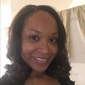 Meet your Posher, Clarissa